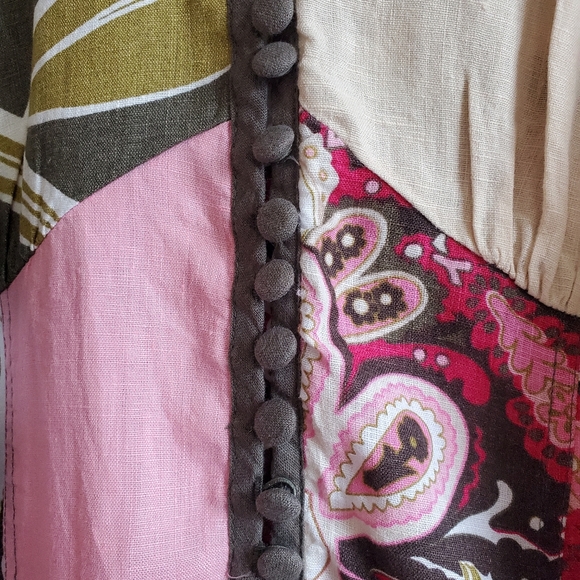 COPY - Vintage 100% Linen patchwork top with buttons and waist strings - Picture 4 of 12